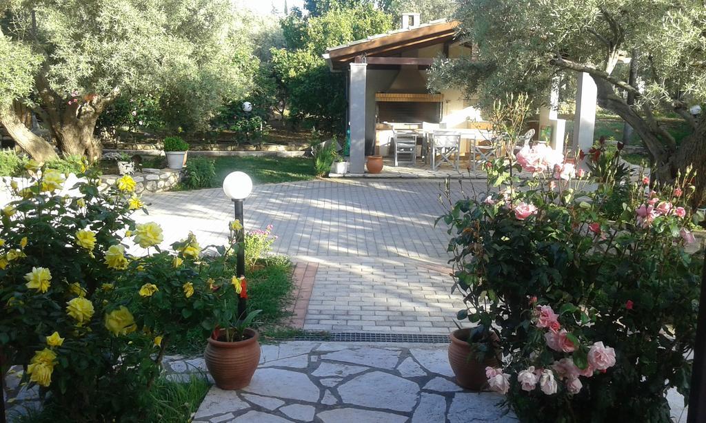 Danai Tsoukaládhes Exterior foto